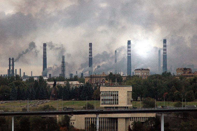 Відтепер на брудне повітря в Запоріжжі можна скаржитися за телефоном 15-80