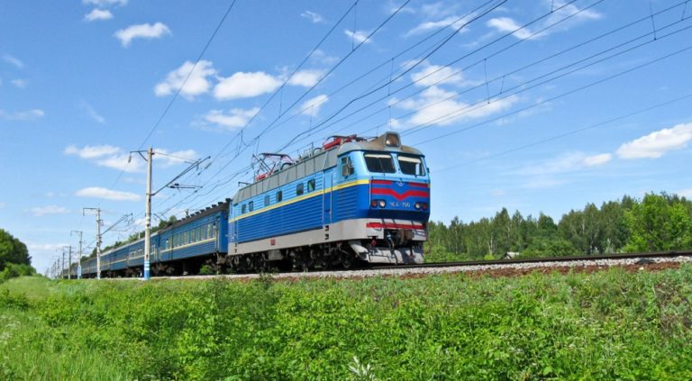 Возобновилось железнодорожное сообщение