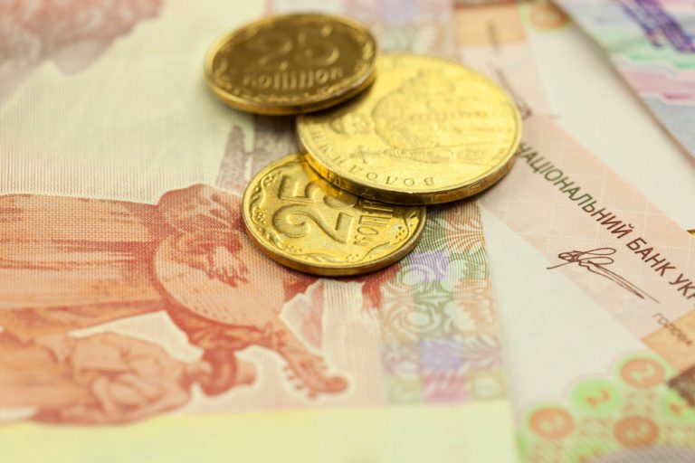 Монеты номиналом 25 копеек выводят из оборота
