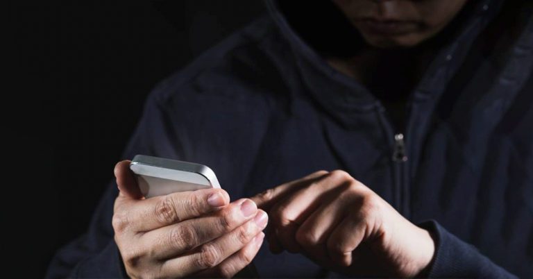 В Україні посилили покарання для телефонних терористів
