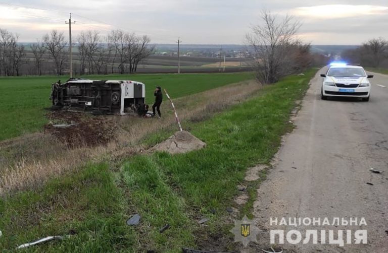 Під Бердянськом водій маршрутки заснув за кермом
