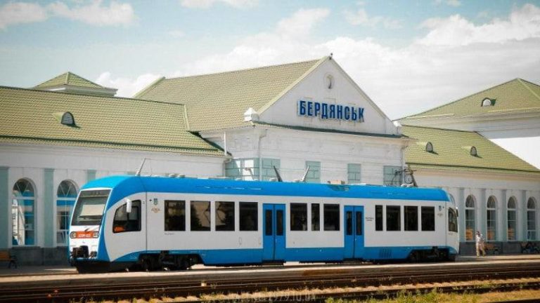 Запорожцы смогут уехать в Бердянск ещё одним поездом