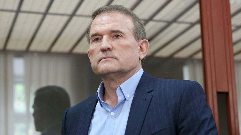 Политические рокировки или начало реформ