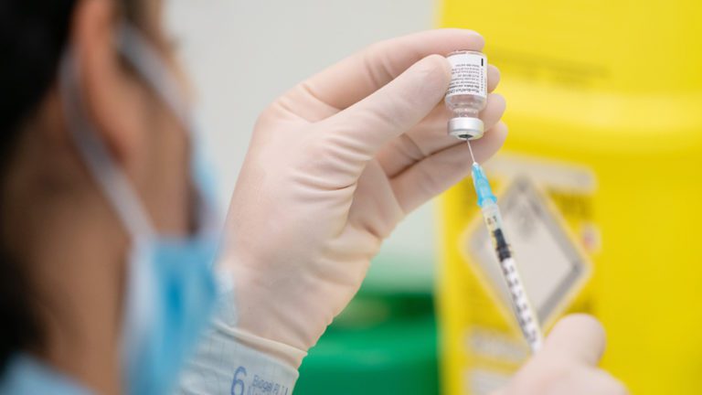 СБУ разоблачила торговцев поддельной вакциной