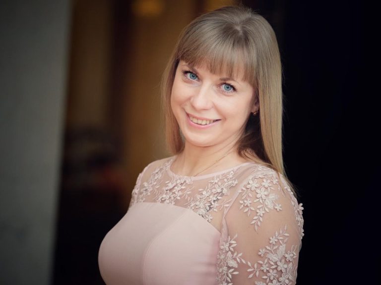 Юлія Яцик вітає всіх зі святом Пасхи