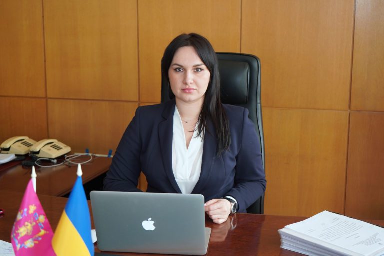 Привітання з Днем Конституції від Олени Жук