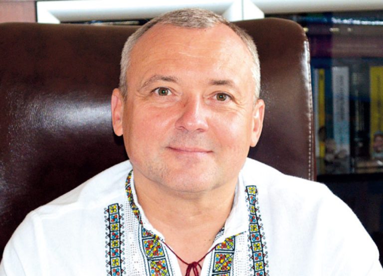 Павло Кравченко вітає своїх колег з Днем металурга та гірника