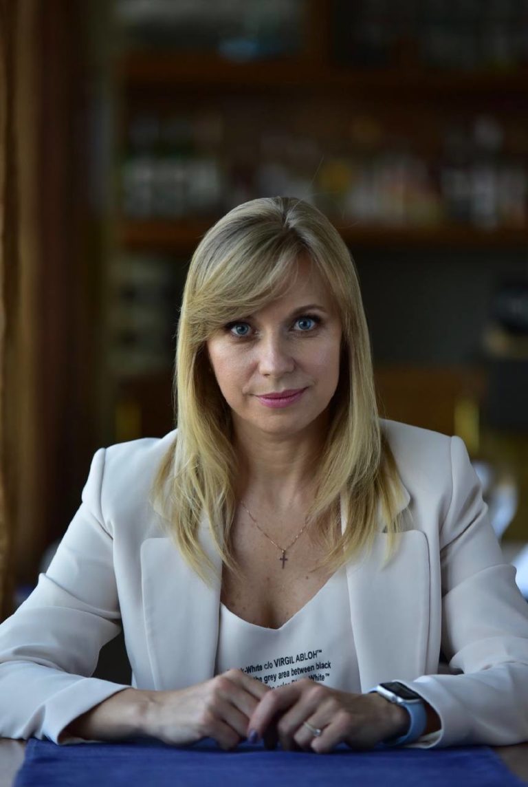Юлія Яцик щиро вітає зі святом!