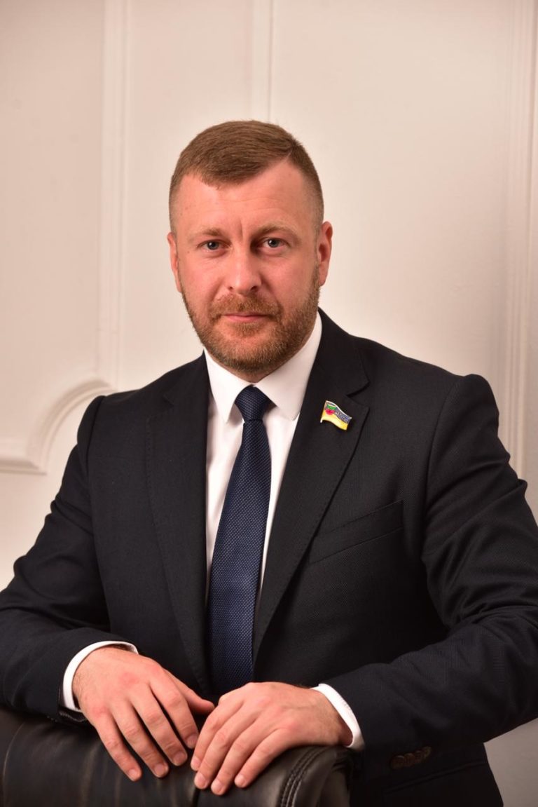 Михайло Прасол вітає з днем знань!