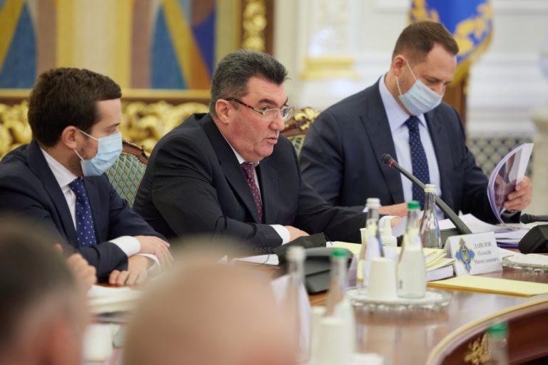 Борьба по всем фронтам