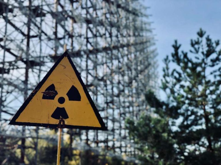 Запоріжці можуть дізнатися про якість повітря та рівень радіації через новий чат-бот