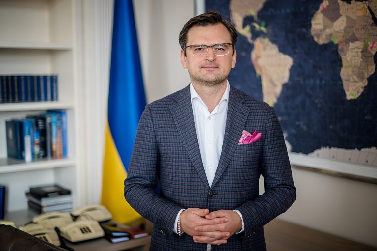 Україна готова направити до Туреччини велику групу рятувальників, – Кулеба