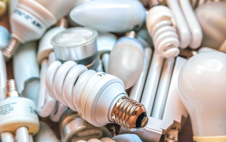 Українці з найвіддаленіших сіл зможуть отримати LED-лампи вже наприкінці лютого