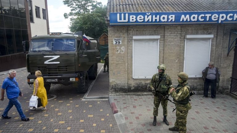 Війська РФ заборонили вільне пересування між захопленими містами Запоріжжя, – мер Мелітополя