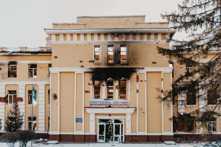 ООН відремонтує в Україні 50 шкіл, пошкоджених РФ