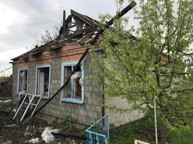 За останню добу ворог 111 разів ударив по містах і селах Запорізької області