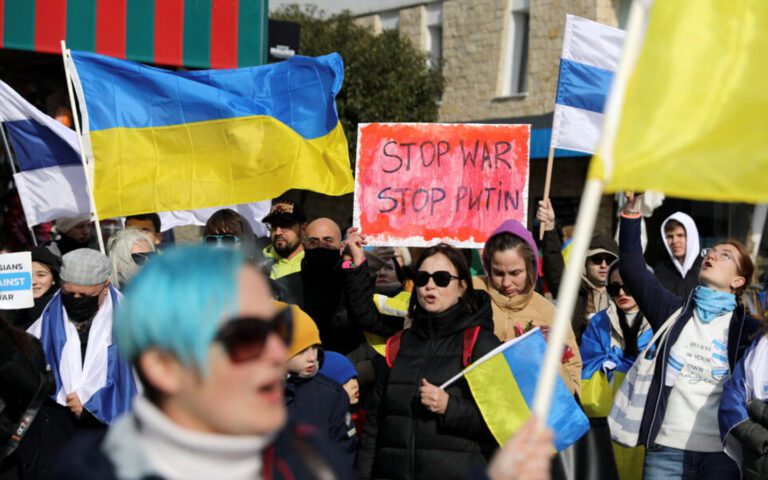 На Кіпрі українських біженців планують виселити з готелів