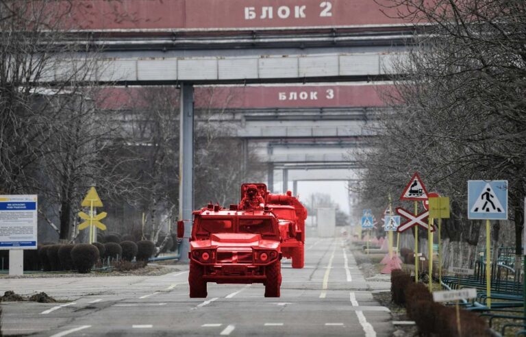 «Бути готовими виїхати за першим сигналом»: окупанти готують план евакуації з ЗАЕС