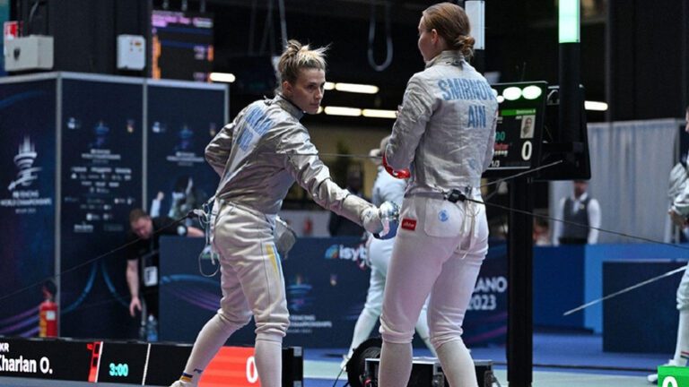 Фехтувальницю Ольгу Харлан дискваліфікували з чемпіонату світу після відмови «привітати» росіянку