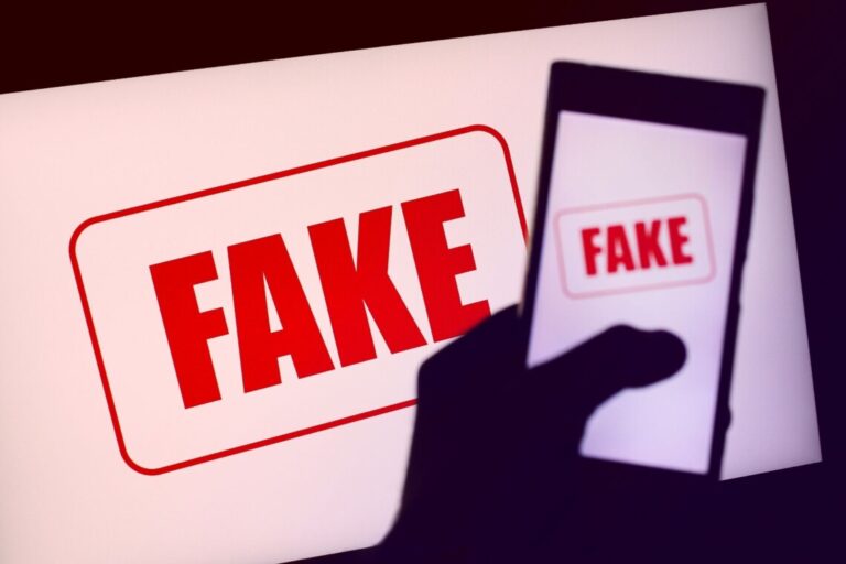 Українців попереджають про фейкові повідомлення від шахраїв із «планом евакуації»