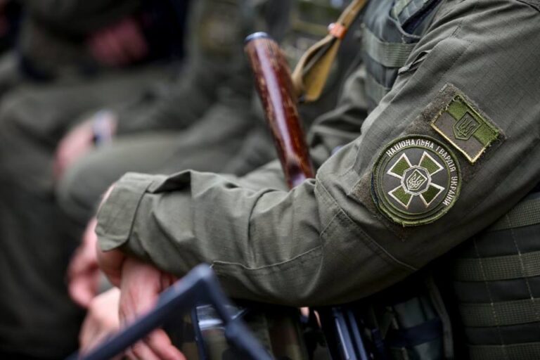 Іноземцям дозволили служити у Національній гвардії України