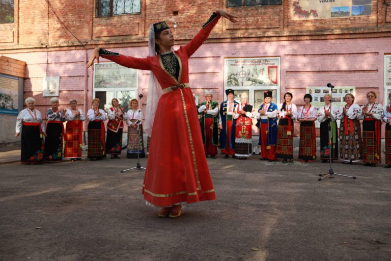 Мінкульт вніс кавову традицію і танець кримських татар до списку нематеріальної спадщини