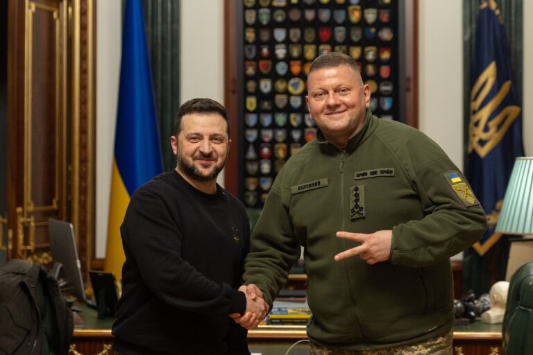 Зеленський звільнив головнокомандувача ЗСУ Валерія Залужного