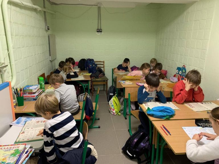 Школи Запоріжжя переходять на змішаний формат навчання
