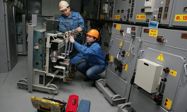 Планові ремонти електрообладнання будуть проводити під час погодинних відключень — «Запоріжжяобленерго»