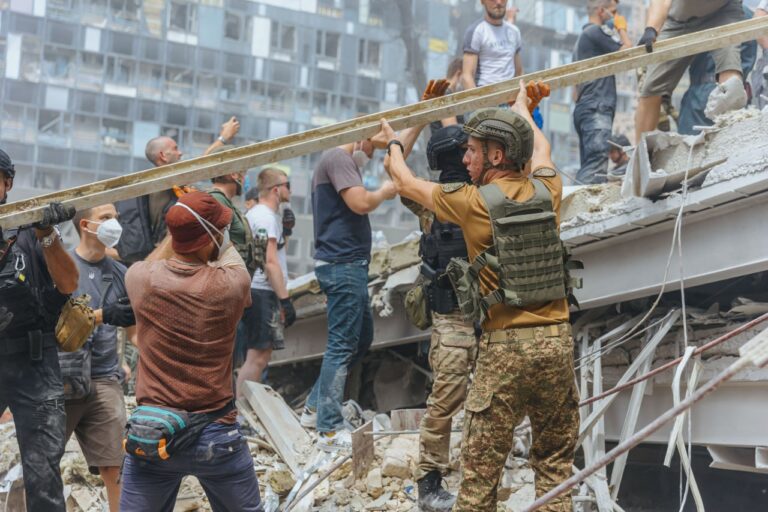 Масований удар по Україні: Київ, Дніпро, Кривий Ріг, Словʼянськ, Краматорськ – багато загиблих і поранених
