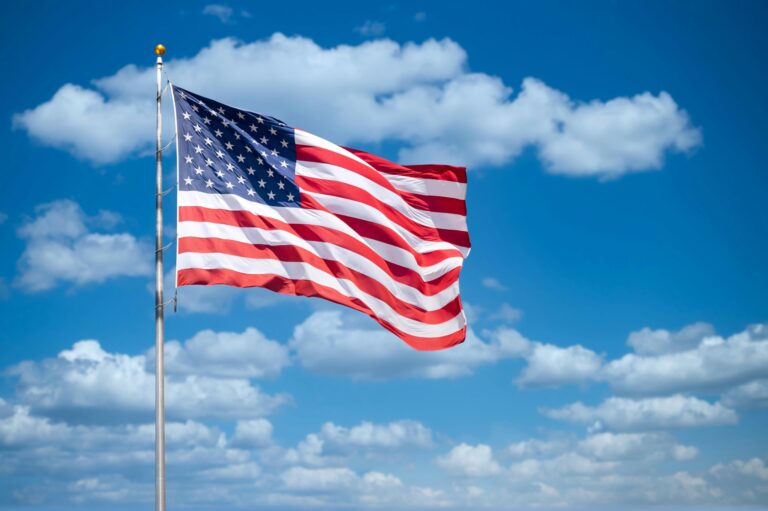 США продовжили українцям статус тимчасового захисту до 2026 року