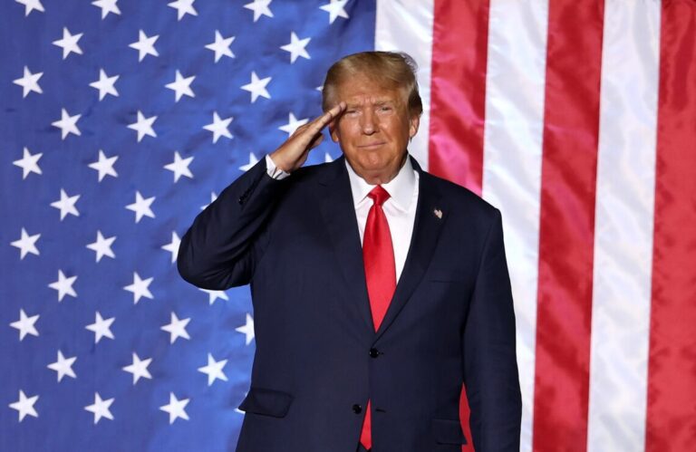 Дональд Трамп планує провести телефонну розмову з Путіним після інавгурації
