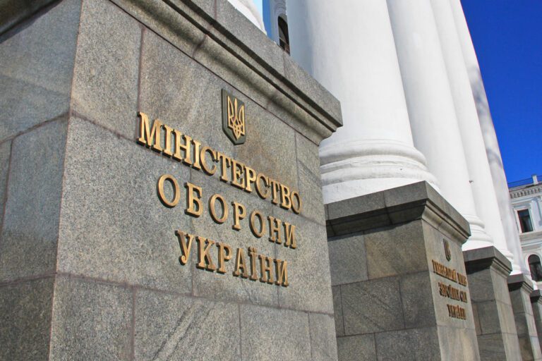 Кабмін призначив трьох нових заступників міністра оборони Умєрова: хто вони