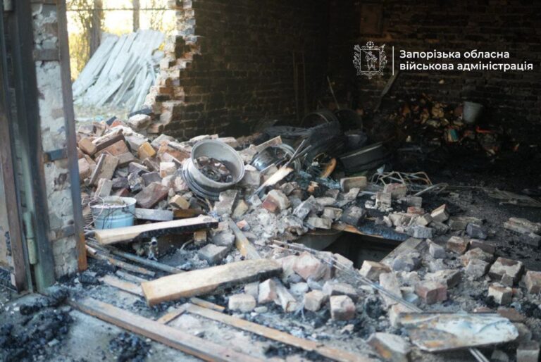 Росіяни атакували Запоріжжя ударними БпЛА: пошкоджено гаражний кооператив