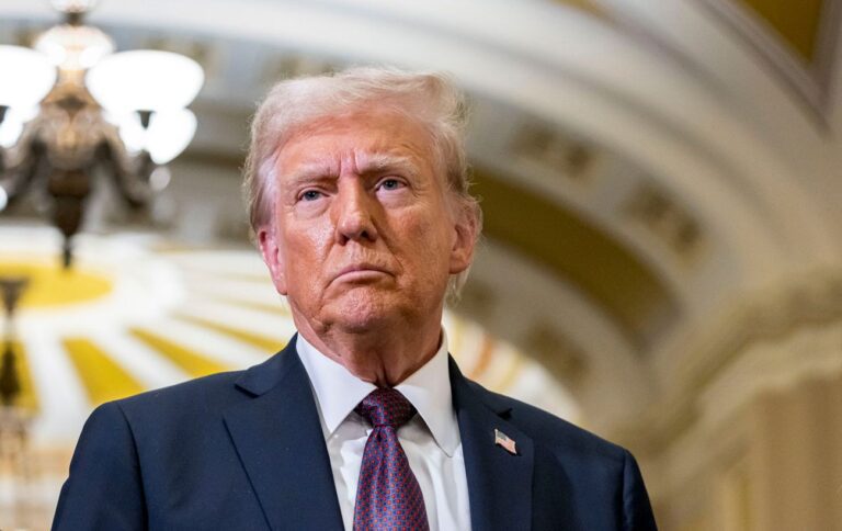 Трамп планує скоротити 50-денний термін, який він дав Путіну для досягнення мирної угоди